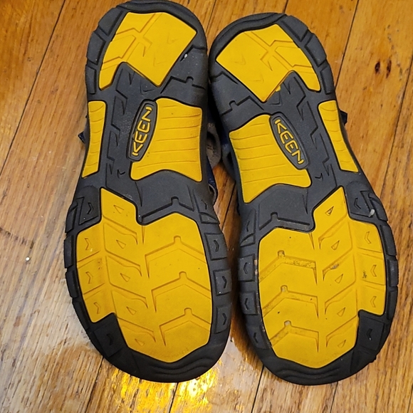 KEEN  Men's Footwear SHOES SIZE 7 US - Picture 12 of 15